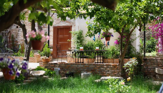 HUZUR DOLU BİR ORTAM